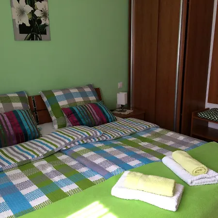 Guest house And Tavcar 4*